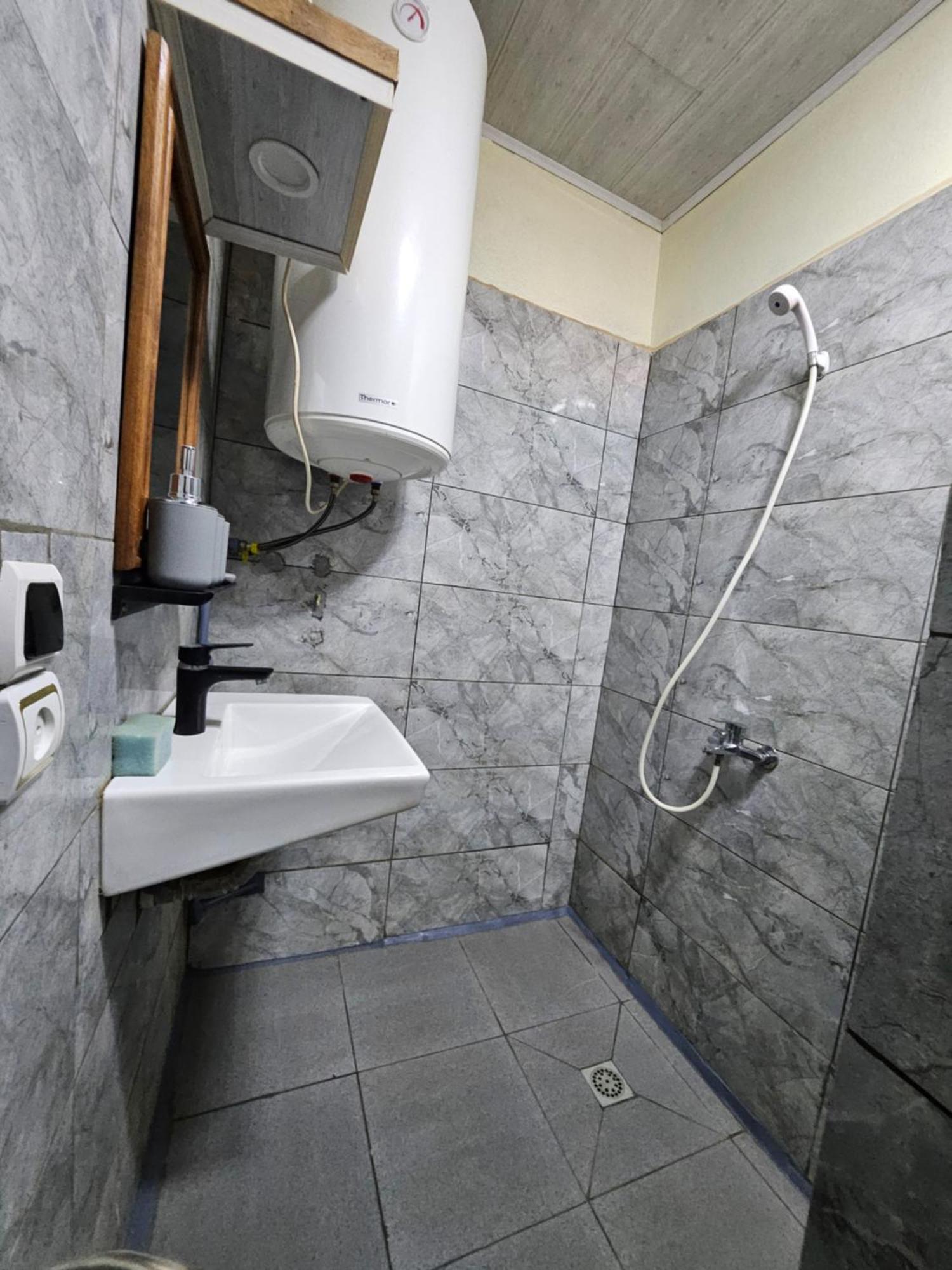 Chez Joel Bed & Breakfast Antsirabe Luaran gambar